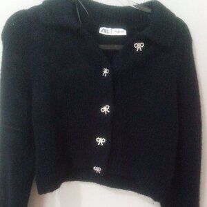 Womans Beautiful Navy knitted sweater with rhinestone bow buttons Size Small